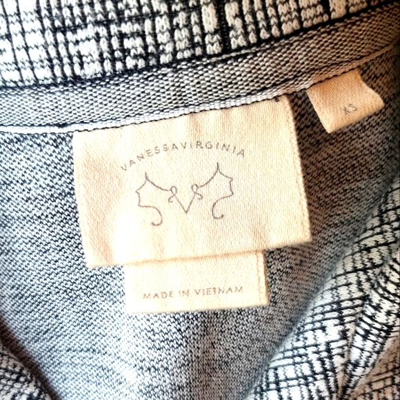 Vanessa Virginia ruched button up blouse - Picture 4 of 7